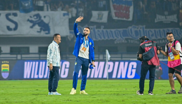 Persib Bandung Gantung Harapan Besar pada Layvin Kurzawa