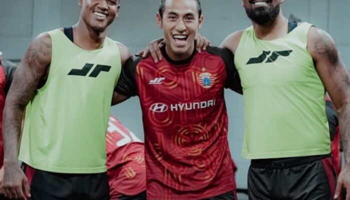 Jadwal Live Persib Bandung vs Persija Jakarta Super League 2025/2026: Macan Kemayoran Siap Bawa Pulang Angka