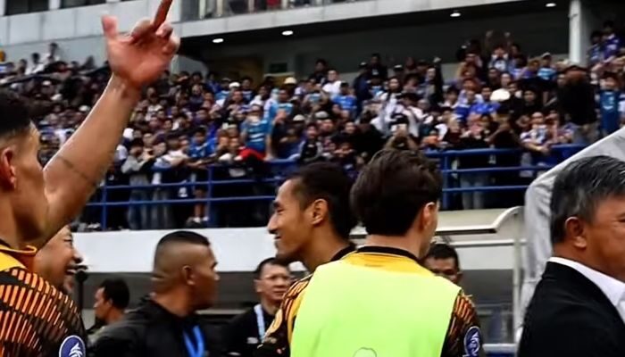 Persib Bandung Dijatuhi Denda Rp90 Juta usai Duel Panas Kontra Persija, Komdis PSSI Catat Aksi Suporter dan Pelanggaran Pemain