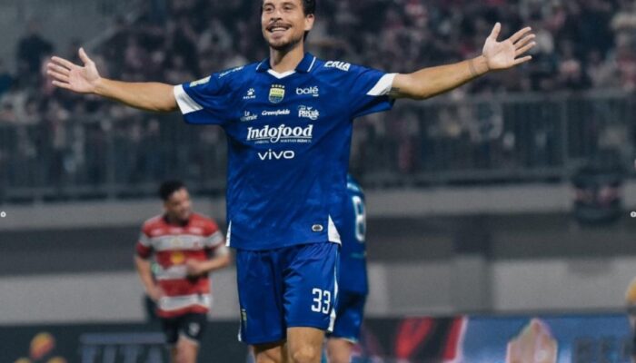 Perbandingan Nilai Pasar Thom Haye dan Layvin Kurzawa di Persib Bandung, Selisihnya Jadi Sorotan