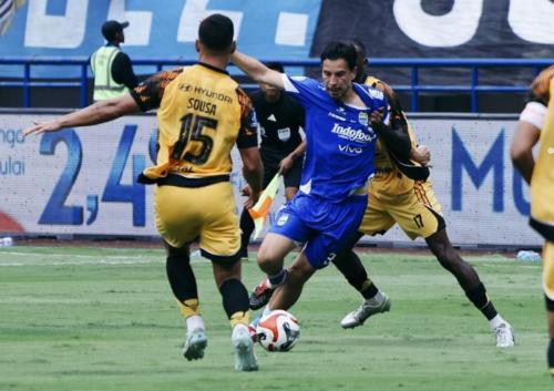 Saksikan Persib vs Persija, John Herdman Kagum dengan Atmosfer Sepak Bola Indonesia