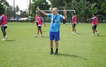 Misi Penyelamatan PSBS Biak: Marian Mihail Siapkan Strategi Khusus Redam PSIM Yogyakarta