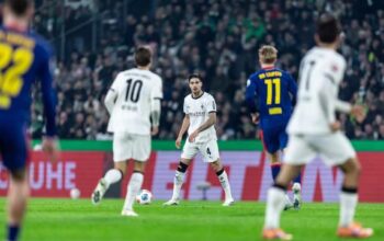 Angin Segar bagi Gladbach: Kevin Diks Pulih dan Siap Hadapi Bayer Le