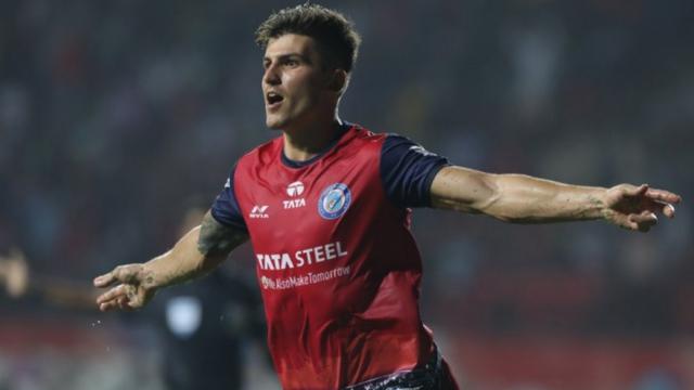 Perkuat Lini Serang, Persib Bandung Resmi Daratkan Striker Spanyol Sergio Castel