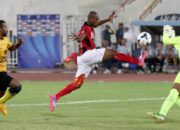 Menanti Keajaiban di GBLA: Misi "Remontada" Persib atas Ratchaburi FC dan Memori Indah Persipura 2014