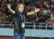 Persis Solo Terpuruk di Dasar Klasemen, Milomir Seslija Minta Suporter Bersabar: Membangun Tim Tak Instan