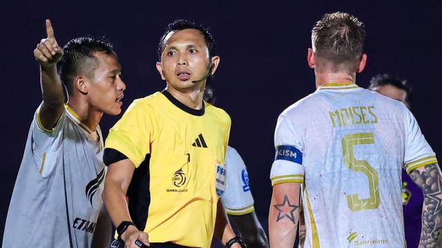 Persik Kediri Takluk di Tangan Bhayangkara FC: Marcos Reina Kritik Tajam Kinerja Wasit Yudi Nurcahya