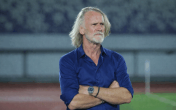Lapangan Brawijaya Bak "Rawa", Jan Olde Riekerink Kecewa Dewa United Gagal Jinakkan Persik Kediri