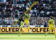 Performa Impresif! Jay Idzes Matikan Dua Penyerang saat Sassuolo Taklukkan Udinese 2-1