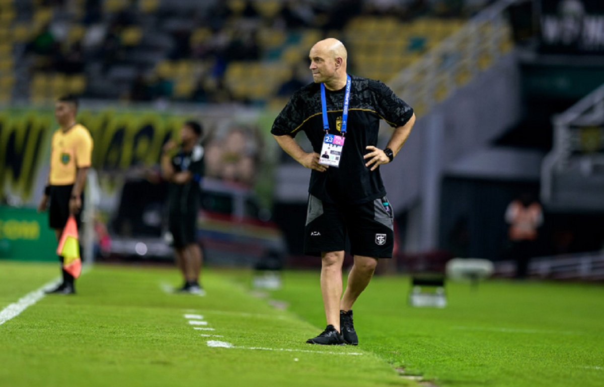 Persebaya vs Persib: Bernardo Tavares Tegaskan Kesiapan Hadapi Maung Bandung