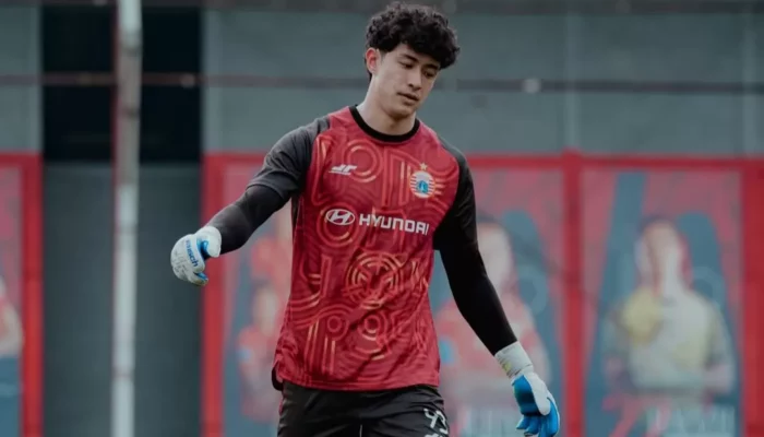 Tiga Laga Bersama Persija Jakarta, Cyrus Margono Masih Menanti Kesempatan Tampil