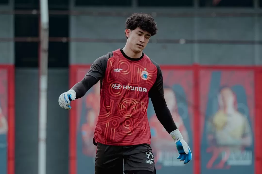 Tiga Laga Bersama Persija Jakarta, Cyrus Margono Masih Menanti Kesempatan Tampil