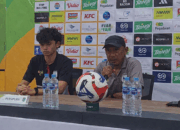 Puncak Klasemen Direbut PSS Sleman, Rahmad Darmawan Evaluasi Jarak Antarlini Persipura