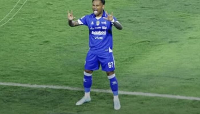 Persib Bandung Taklukkan Malut United 2-0, Tetap Nyaman di Puncak Klasemen Super League 2025/2026