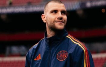 Joeri Heerkens Kecewa Tersisih, Maarten Paes Langsung Jadi Andalan Ajax