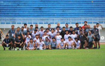 Nova Arianto Kembali Pimpin Timnas U-17 Indonesia saat Uji Coba Kontra China, Kurniawan Dwi Yulianto Turut Mendampingi