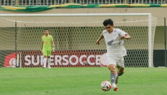 Rekap BRI Super League: PSM Makassar Bungkam PSBS Biak, Penalti Dramatis Diego Mauricio Selamatkan Semen Padang