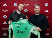 Maarten Paes Dipercaya Jadi Starter Ajax, Joeri Heerkens Akui Kecewa Namun Siap Bersaing