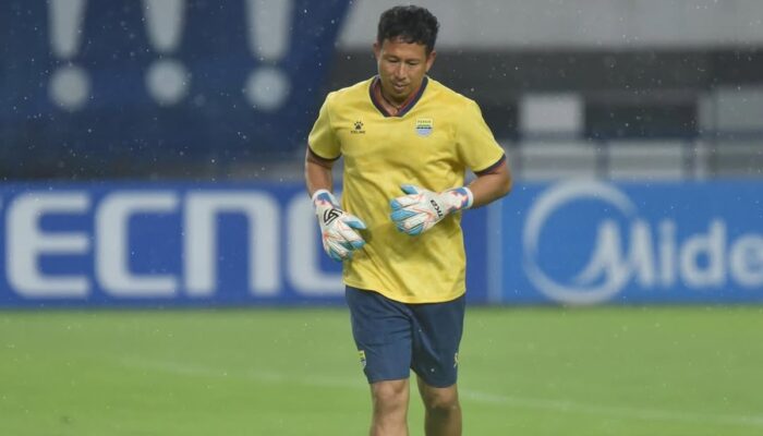 Persib Bandung Masukkan Nama Made Wirawan ke Daftar Pemain, Meski Sudah Gantung Sarung Tangan