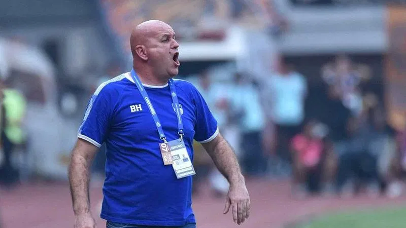 Bojan Hodak Siapkan Strategi Khusus Persib Bandung Hadapi Madura United