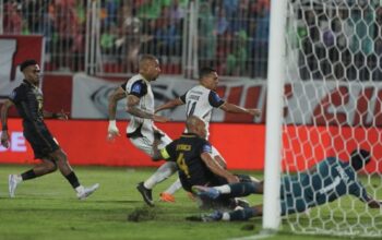 Persija Tempel Ketat Persib, Persaingan Puncak Super League Kian Sengit