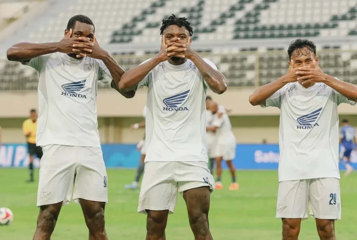 Hasil Super League 2025–2026 Minggu Sore: PSM Makassar Tumbangkan PSBS Biak, Semen Padang Menang Dramatis atas Persita