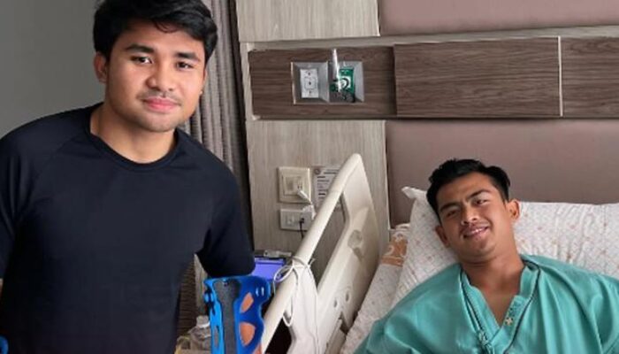 Asnawi Mangkualam menjenguk Pratama Arhan yang baru selesai menjalani operasi