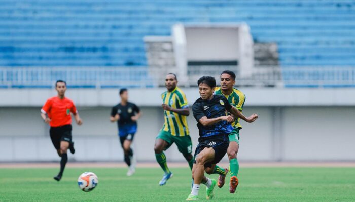 PSIM Yogyakarta menggelar uji tanding melawan PSBS Biak di Stadion Mandala Krida, Jumat (27/3/2026) 