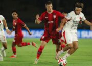 Persis Solo Mengamuk di Manahan: Hancurkan Bali United 3-0 dan Resmi Tinggalkan Zona Degradasi!