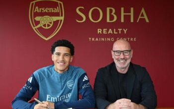 John Herdman, Timnas Indonesia, Naturalisasi Pemain, Demiane Agustien, Luke Vickery, Arsenal U-21, Macarthur FC, A-League, Pemain Muda Indonesia, Sepak Bola Indonesia