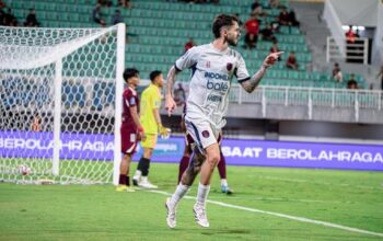 Epic Comeback di Parepare: Carlos Pena Sanjung Karakter Baja Persita Saat Bungkam PSM