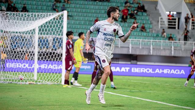 Epic Comeback di Parepare: Carlos Pena Sanjung Karakter Baja Persita Saat Bungkam PSM