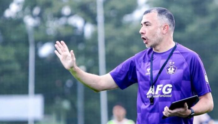 Marcos Reina, pelatih Persik Kediri di BRI Super League 2025/2026