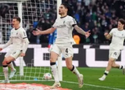 Kevin Diks Jadi Pahlawan di Injury Time, Borussia Mönchengladbach Akhiri Paceklik Poin