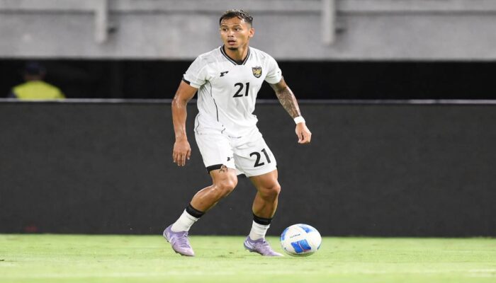 Winger Timnas Indonesia, Dean James saat melawan Lebanon pada FIFA Matchday di Stadion Gelora Bung Tomo, Surabaya,