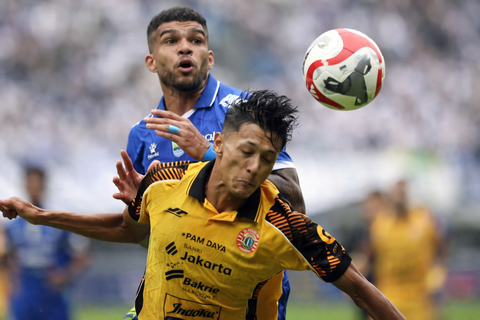 Misi Hat-trick Persib Bandung: Menjaga Fokus di Puncak Klasemen dan Melawan Ego Sendiri