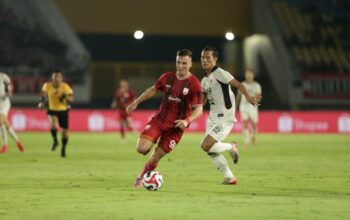 Disaksikan Joko Widodo, Gol Cungkil Akhir Laga Bawa Persis Solo Taklukkan Persik Kediri 2-1