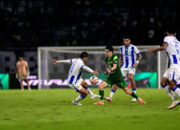 Badai Cedera Tak Halangi Perlawanan Bajul Ijo: Bernardo Tavares Apresiasi Mentalitas Persebaya Usai Imbangi Persib