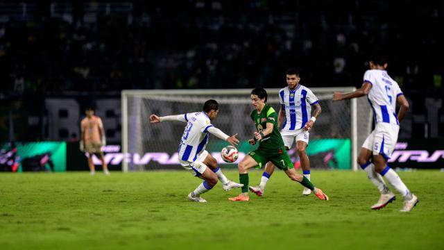 Persebaya Vs Persib Berakhir 2-2, Bernardo Tavares Puji Semangat Pemain Meski Tak Menang di Kandang