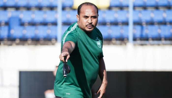 Semen Padang FC Resmi Angkat Imran Nahumarury sebagai Pelatih Baru