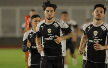 Kevin Diks jadi pemain Indonesia pertama yang sandang ban kapten di Bundesliga/foto dok PSSI