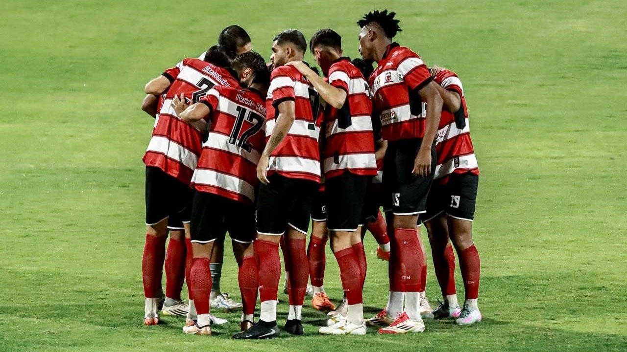 Para pemain Madura United pada laga BRI Super League 2025/2026