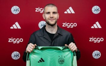 Kekalahan Ajax Picu Kekecewaan Maarten Paes, Minta Tim Introspeksi