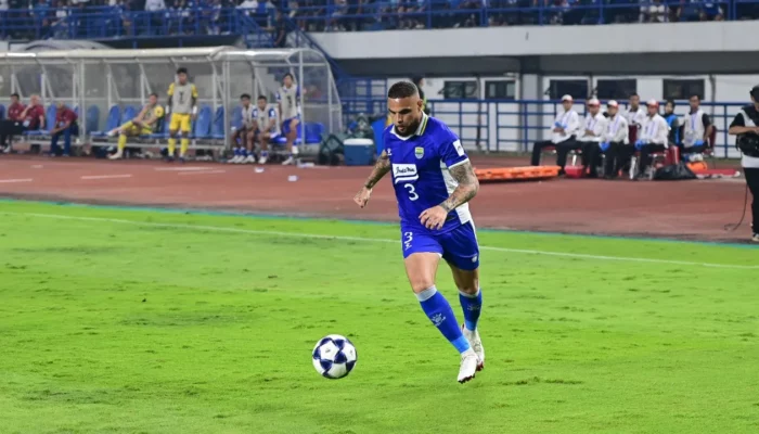 Kondisi Fisik Layvin Kurzawa Hampir Pulih Sepenuhnya