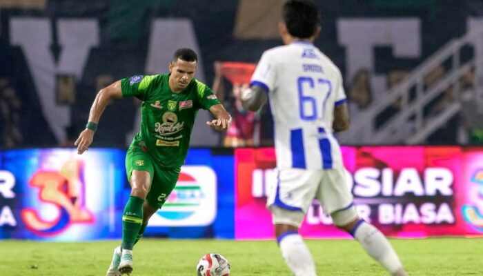 Babak Pertama Persebaya vs Persib di Super League 2025-2026: Bajul Ijo Memimpin 1-0