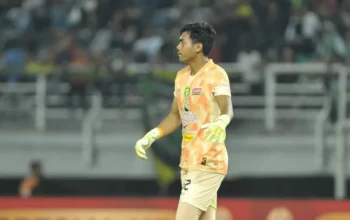 Andhika Ramadhani Siap Amankan Gawang Persebaya dengan Dukungan Soliditas Tim