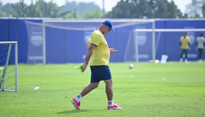 Bojan Hodak Soroti Pentingnya Fasilitas Demi Menjaga Performa Juara Persib