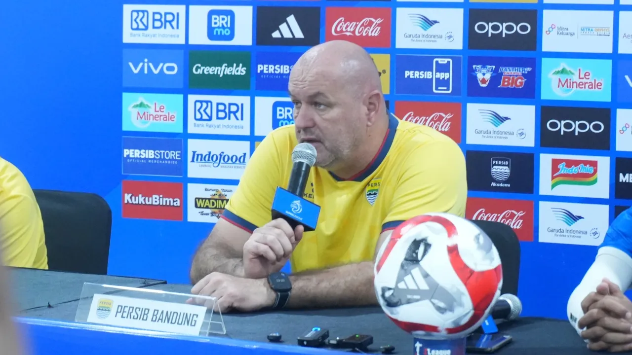 Pelatih Persib, Bojan Hodak