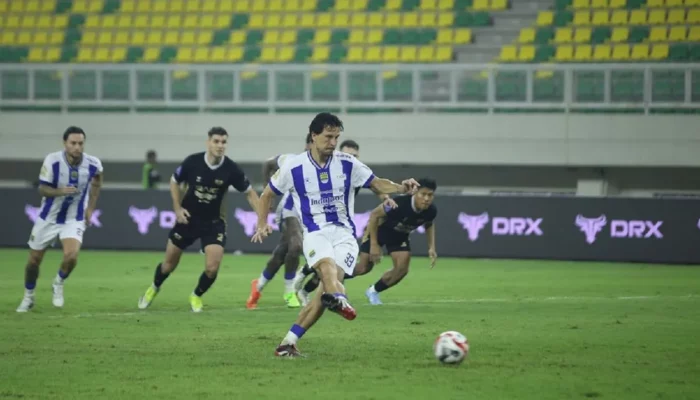 Dewa United vs Persib Berakhir 2-2, Maung Bandung Bangkit dari Ketertinggalan