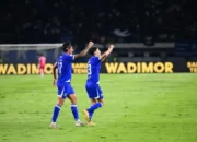 Federico Barba ketika merayakan gol ketiga Persib